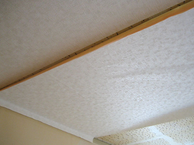 生のり付き壁紙 クロス の天井への貼り方 ルームファクトリー